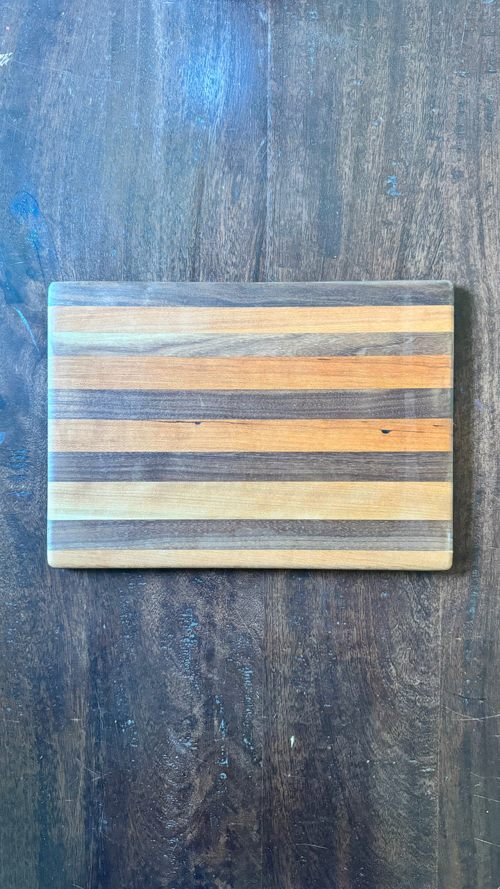 Edge Grain Hardwood Cutting Board