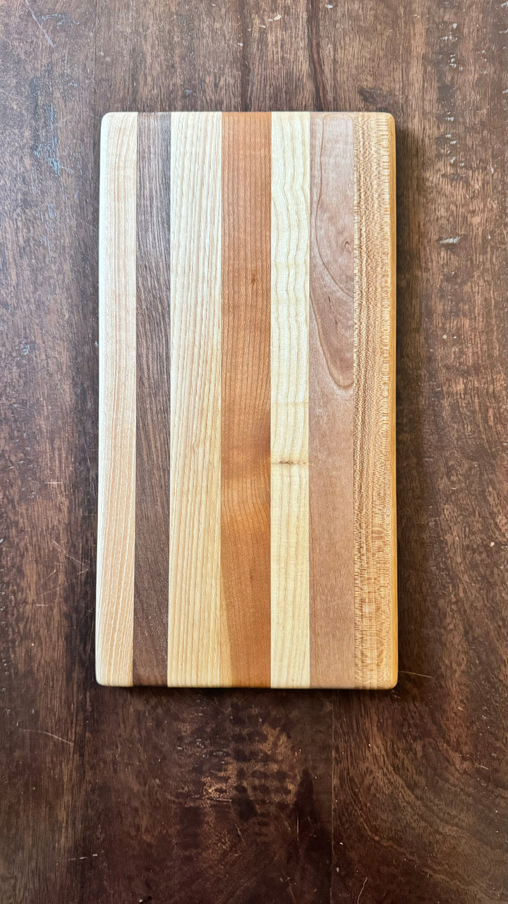 Edge Grain Hardwood Cutting Board