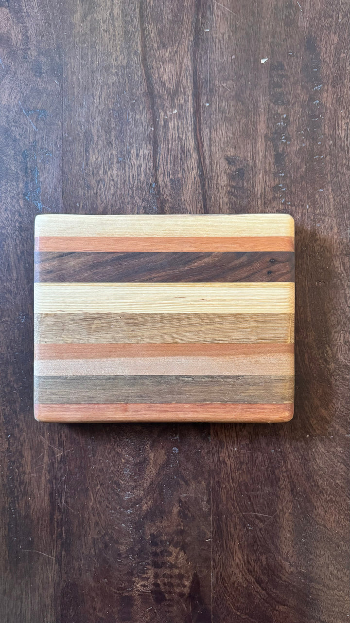 Edge Grain Hardwood Cutting Board